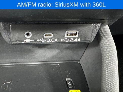 Certified 2025 Subaru Forester Premium AWD/4WD image 32