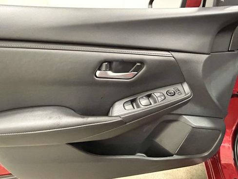 Used 2025 Nissan Sentra SV w/ All-Weather Package FWD image 13