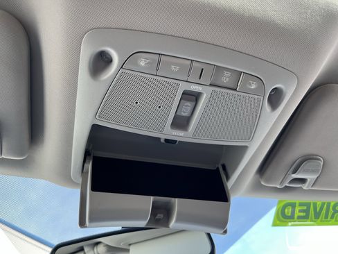 Used 2018 Nissan Murano SV w/ Premium Package image 31