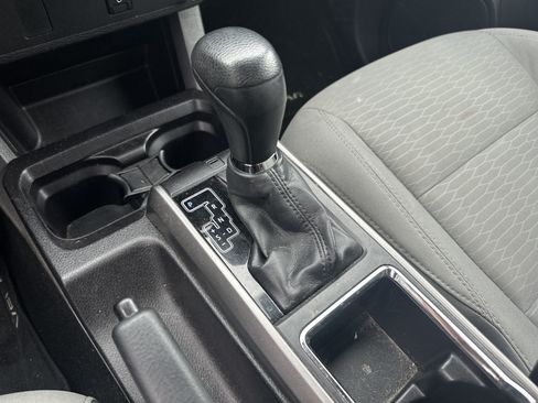Used 2016 Toyota Tacoma SR5 RWD image 24