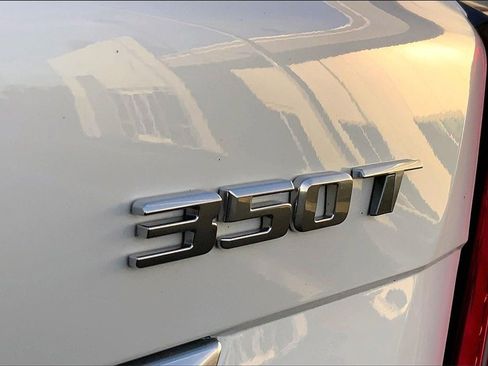 Certified 2024 Cadillac XT5 Premium Luxury image 11