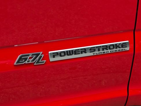 Used 2021 Ford F250 Lariat w/ Lariat Value Package AWD/4WD image 39
