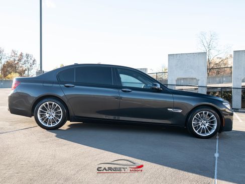 Used 2015 BMW 750Li xDrive image 8