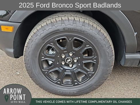 Used 2025 Ford Bronco Sport Badlands AWD/4WD image 16