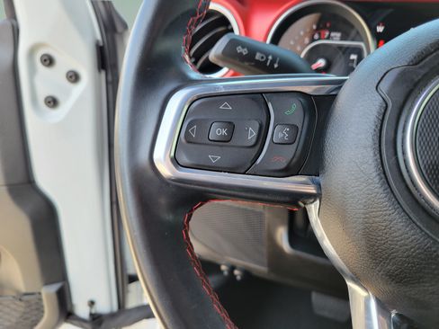 Used 2021 Jeep Wrangler Unlimited Rubicon AWD/4WD image 25