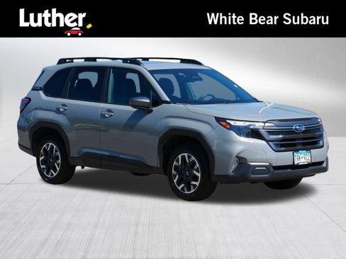 Used 2026 Subaru Forester Premium AWD/4WD image 1