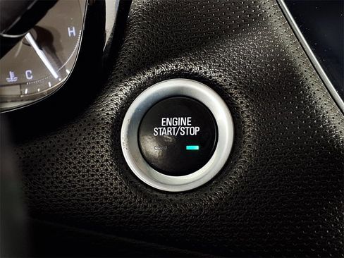 Used 2019 Cadillac XT5 Luxury image 17