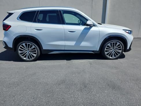 New 2026 BMW X1 xDrive28i w/ Technology Package AWD/4WD image 3