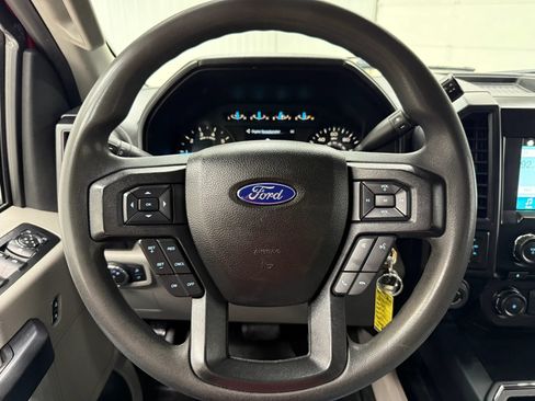 Used 2017 Ford F150 XL w/ Equipment Group 101A Mid AWD/4WD image 19