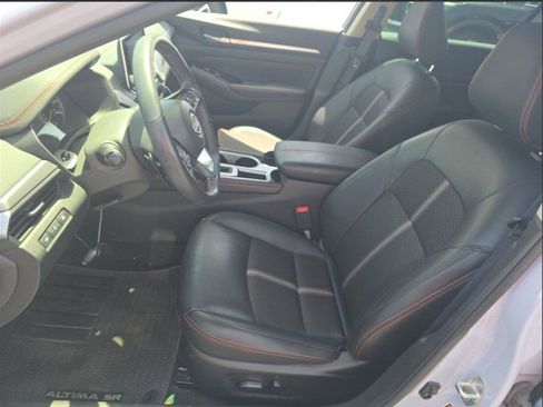 Used 2023 Nissan Altima 2.5 SR FWD image 7