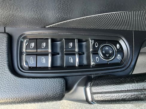 Used 2013 Porsche Cayenne AWD/4WD image 50