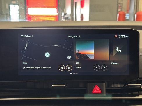 Used 2025 Kia Carnival image 30