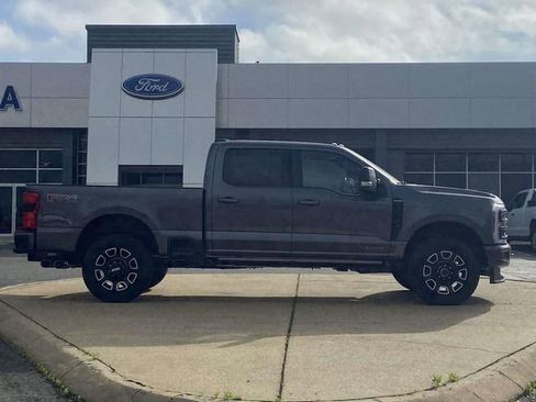 New 2026 Ford F250 Platinum w/ FX4 Off-Road Package image 2