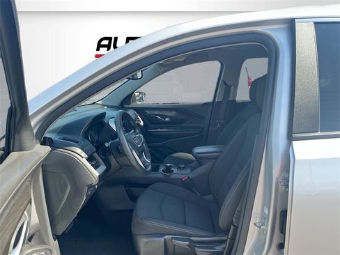Used 2022 GMC Terrain SLE image 21