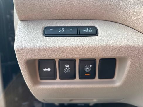 Used 2015 Nissan Altima 2.5 SV w/ Convenience Package FWD image 20