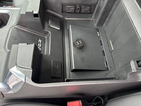 Used 2024 Chevrolet Silverado 1500 LT Trail Boss w/ Convenience Package II image 26