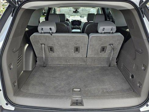 Certified 2021 Chevrolet Traverse LT w/ LT Premium Package image 14