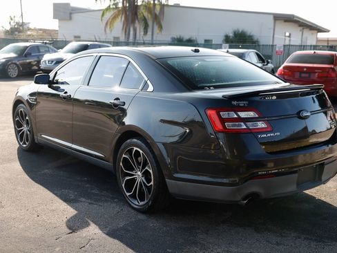 Used 2013 Ford Taurus SHO image 3