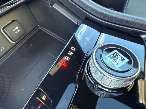 New 2025 Jeep Grand Cherokee Altitude image 24