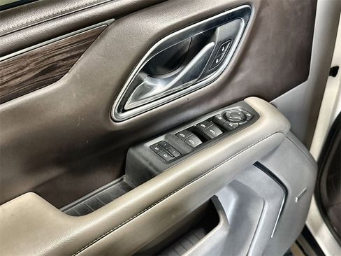 Used 2021 Chevrolet Tahoe Z71 w/ Z71 Off-Road Package image 14