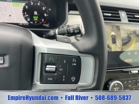 Used 2025 Land Rover Discovery S AWD/4WD image 28