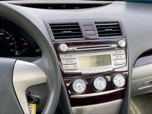 Used 2011 Toyota Camry LE w/ LE Extra-Value Pkg FWD image 13