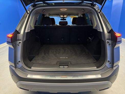 Used 2023 Nissan Rogue SV image 29