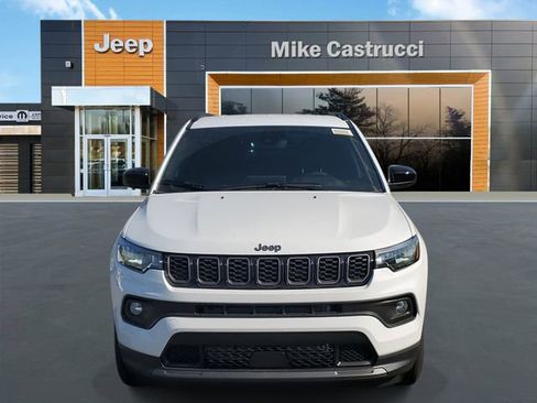 New 2026 Jeep Compass Latitude image 2