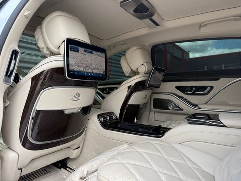 Used 2024 Mercedes-Benz Maybach S 580 4MATIC image 31