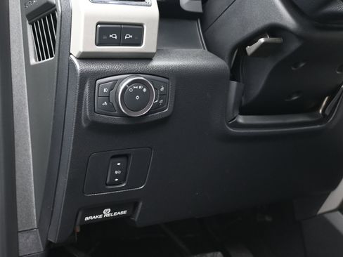 Used 2019 Ford F250 Lariat w/ Lariat Value Package image 23