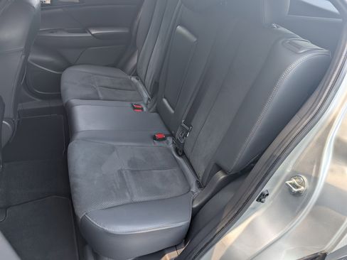 Used 2023 Mitsubishi Eclipse Cross SE image 17