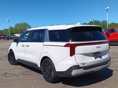 Used 2026 Kia Carnival FWD image 26