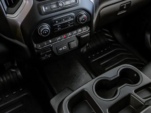 Used 2022 Chevrolet Silverado 2500 W/T w/ WT Convenience Package image 24