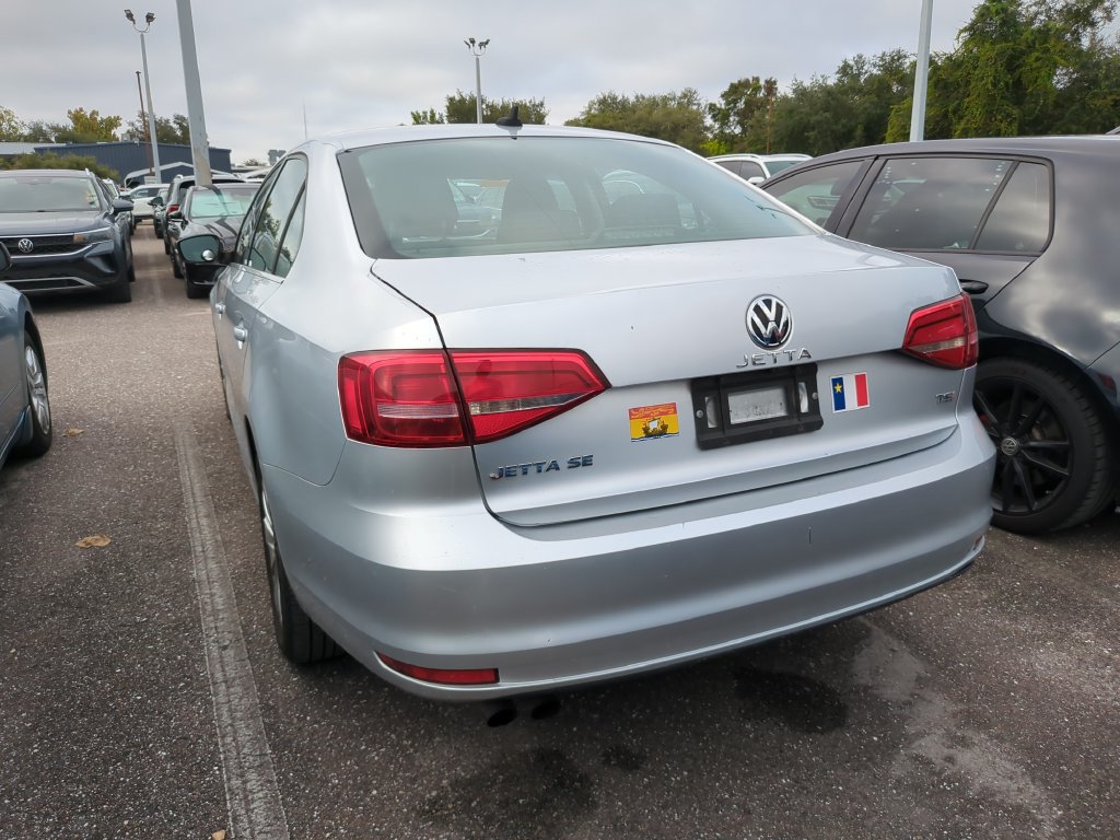 Used 2015 Volkswagen Jetta SE FWD image 6