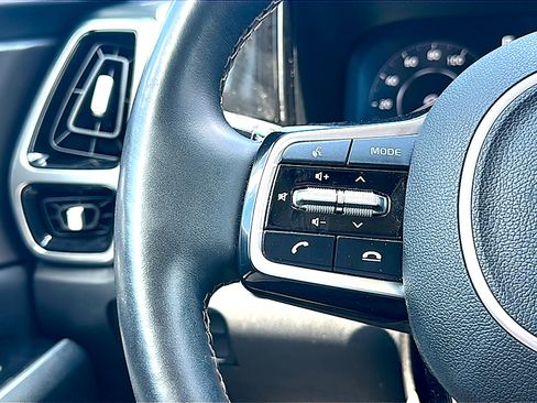 Used 2022 Kia Sorento SX FWD image 31