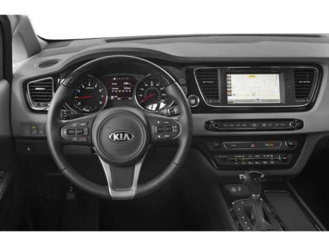 Used 2017 Kia Sedona LX w/ LX Essentials Premium Package FWD image 4