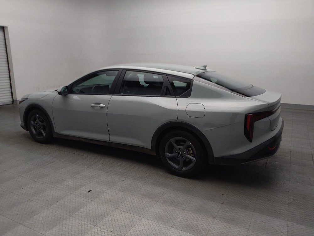 Used 2025 Kia K4 FWD image 3