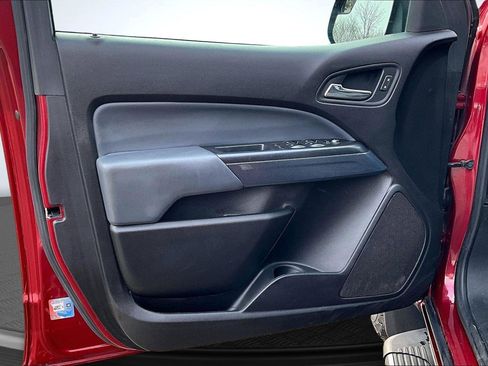 Used 2018 Chevrolet Colorado Z71 image 24