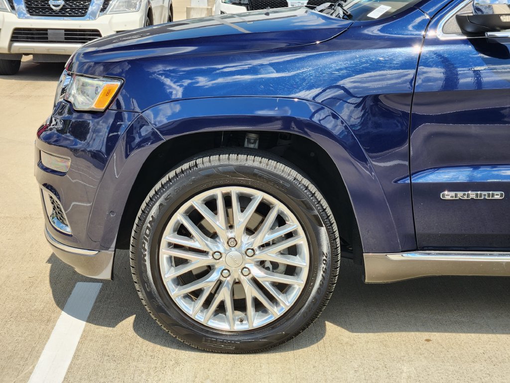 Used 2018 Jeep Grand Cherokee Summit w/ Skid Plate Group AWD/4WD image 8