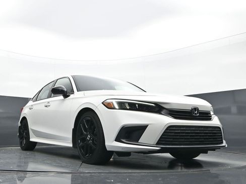 Used 2023 Honda Civic Sport image 21