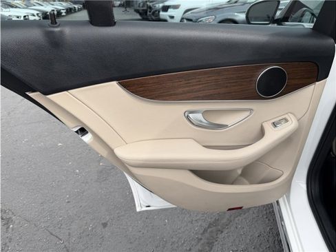 Used 2020 Mercedes-Benz C 300 Sedan image 20