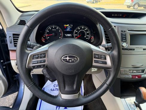 Used 2014 Subaru Outback 2.5i Limited w/ Moonroof Package image 11