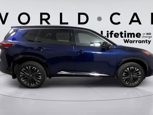 Used 2024 Nissan Rogue Platinum w/ Platinum Premium Package image 15