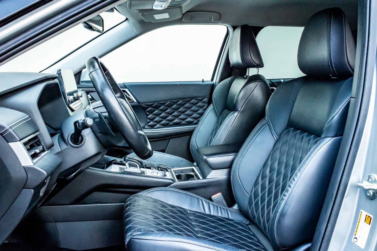 Used 2022 Mitsubishi Outlander SEL AWD/4WD image 12