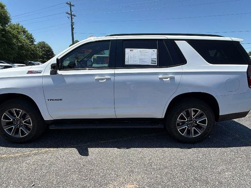 Used 2024 Chevrolet Tahoe Z71 w/ Luxury Package AWD/4WD image 8