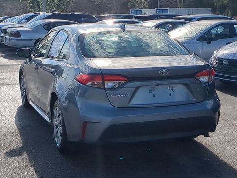 Used 2023 Toyota Corolla LE image 7