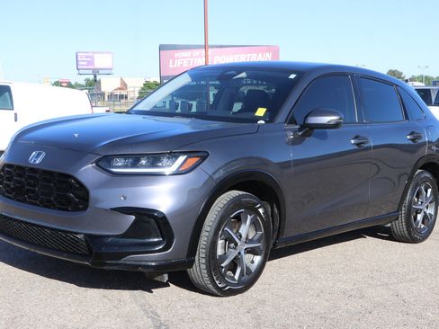 Used 2023 Honda HR-V EX-L image 3