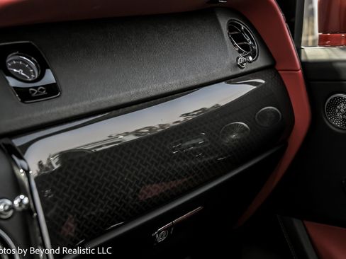 Used 2021 Rolls-Royce Cullinan Black Badge image 45