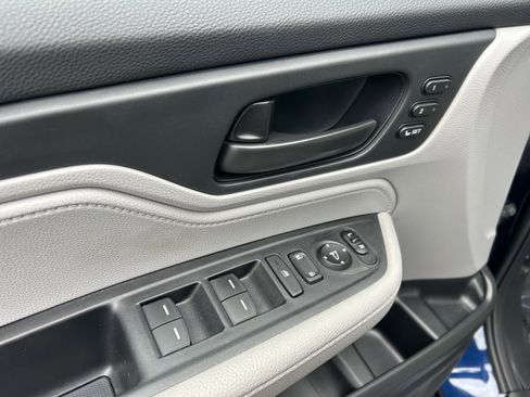 Certified 2023 Honda Odyssey EX-L image 25