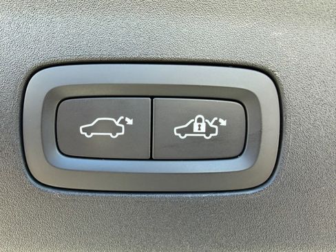 Used 2022 Polestar Polestar 2 w/ Performance Package image 45